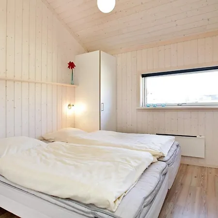 10 Person In Гросенброде