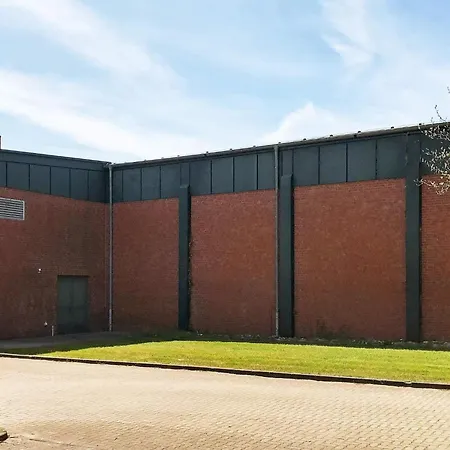 10 Person In Großenbrode